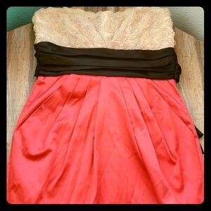 Mystic strapless dress with floral bodice Size S